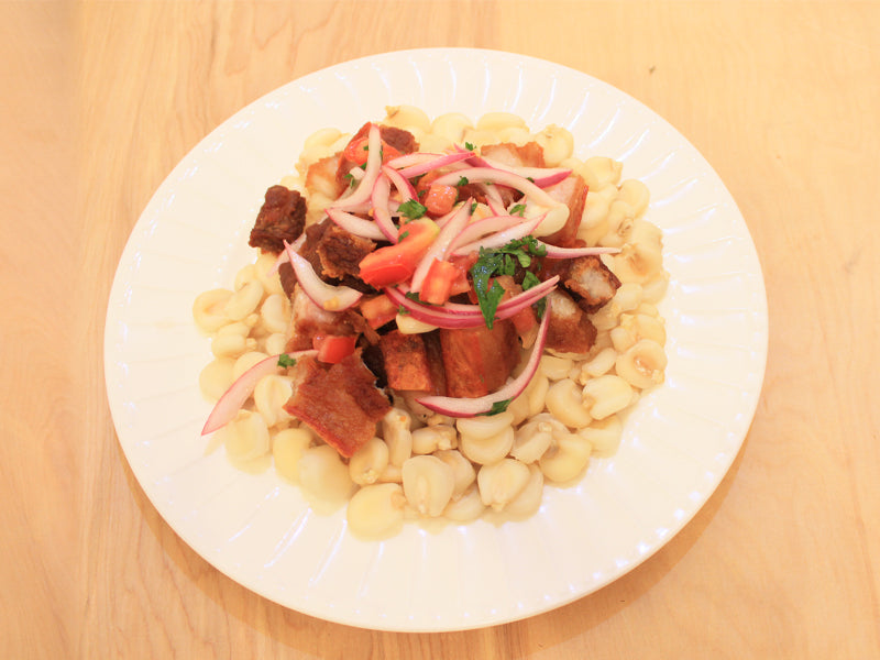 Mote con Chicharrón